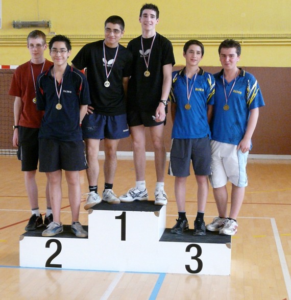 Les joueurs du podium - 18 ans du grand prix jeunes Tour 5