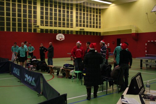 Les joueurs et supporters pendant la rencontre