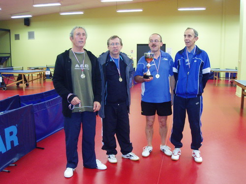 Le podium en V�t�rans 2 Messieurs
