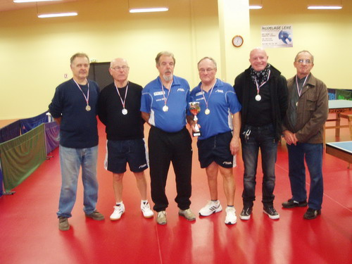 Le podium en V�t�rans 3 Messieurs