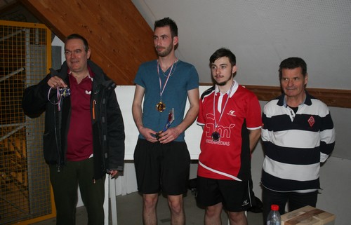 Podium Simples H8