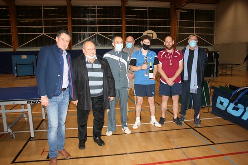 Le podium en V�t�rans 1 Messieurs