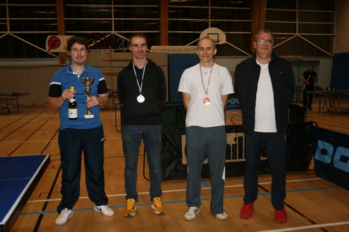 Le podium en V�t�rans 1 Messieurs