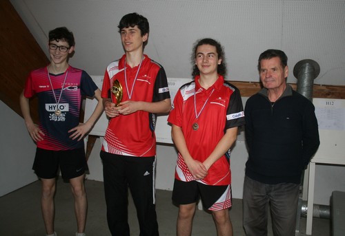 Podium Simples H8