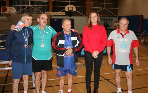 Le podium en V�t�rans 3 Messieurs
