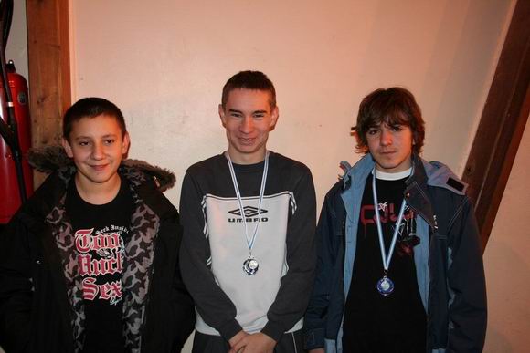 L'equipe du TTC MONTCEAU medaille d'Argent en -15ans