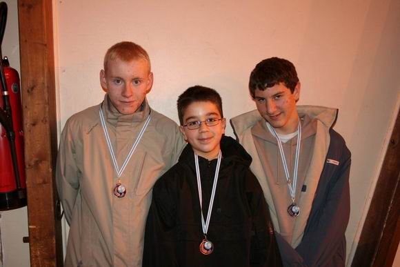 L'equipe du ST REMY TT1 medaille de bronze en -15ans Garons