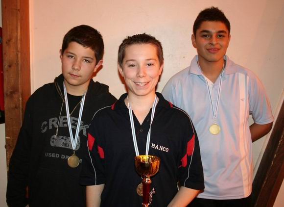 L'equipe du CHALON TT medaille d'Or en -15ans